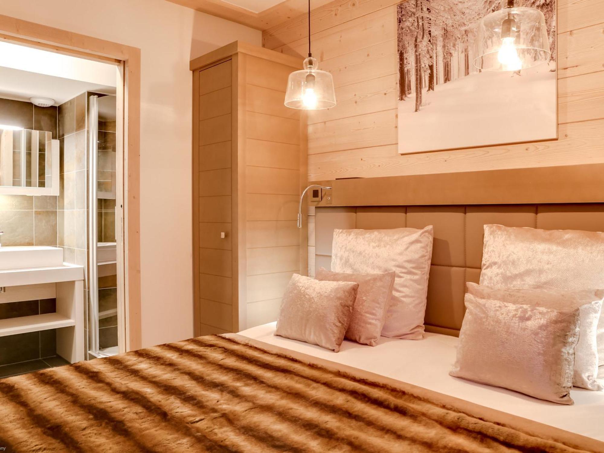 Contemporain A Village, 4 Chambres, Proche Pistes, Sauna Et Parking - Fr-1-562-13 * Courchevel